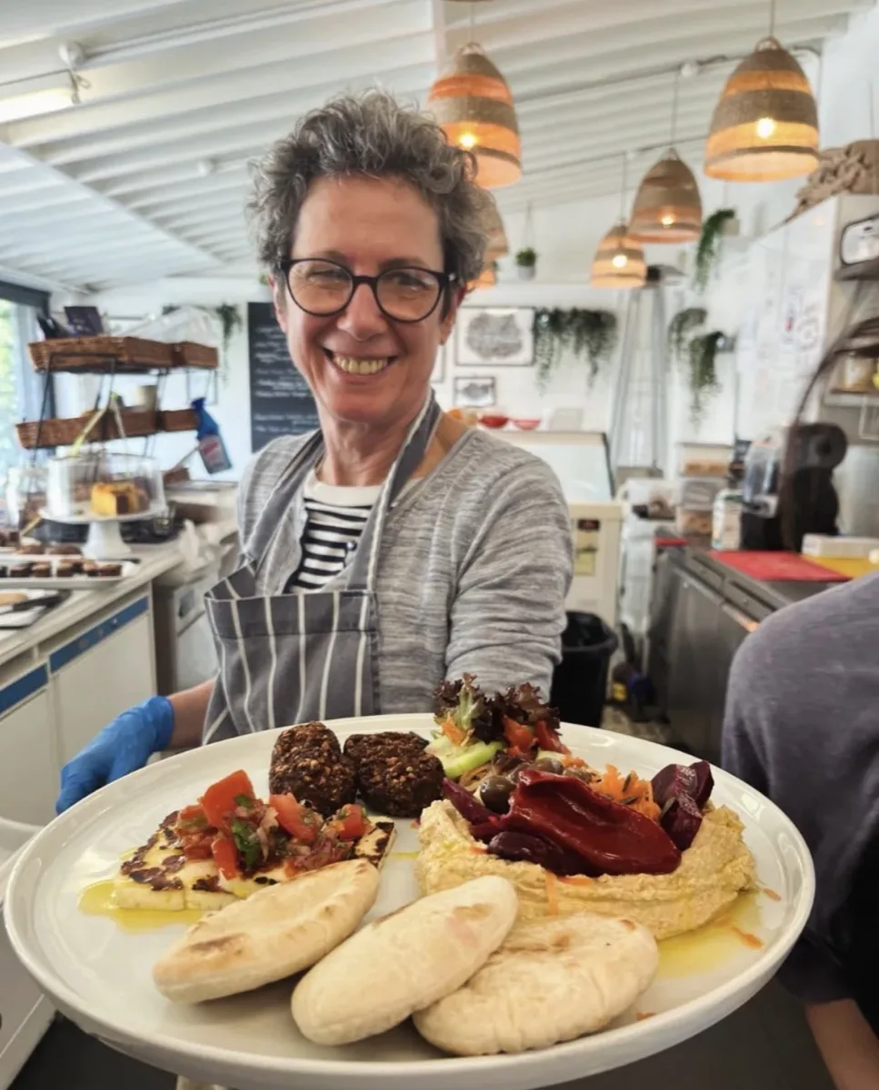 Mezze platter with falafel and hummus