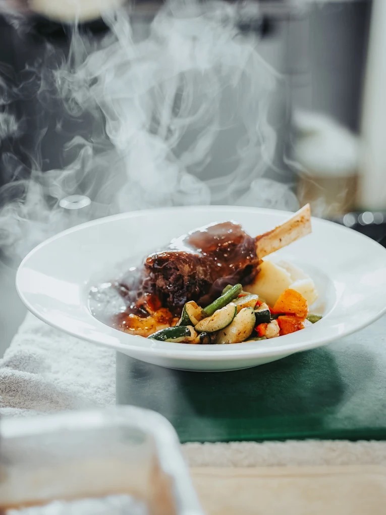 Sunday roast lunch event at Manor House Gardens